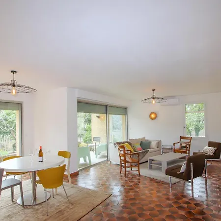 Awesome In With Wifi Сasa de vacaciones Tulette